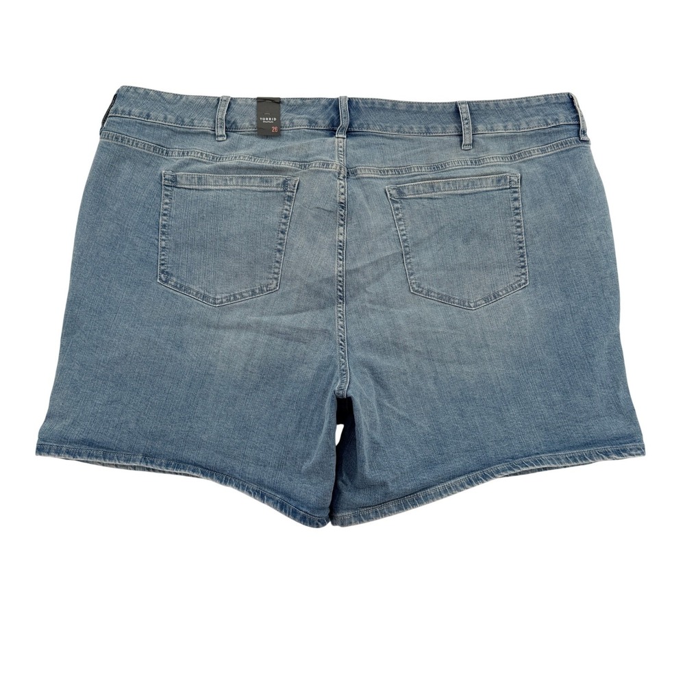 Torrid Mid Rise Denim Shorts Light Wash Blue 14922733 Comfy Women Plus Sz 26 NEW